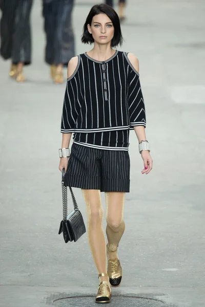 Look 56